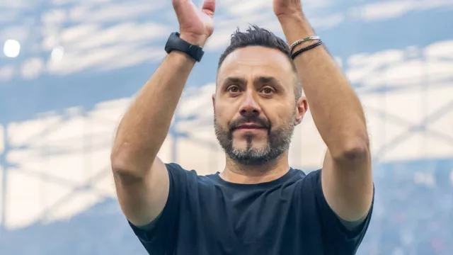  Roberto De Zerbi Balik ke Liga Inggris, Incar MU dan Man City - GenPI.co