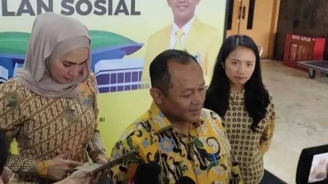Sarmuji Tegaskan Kader Golkar di Kabinet Prabowo, Dilarang Saling Serang - GenPI.co