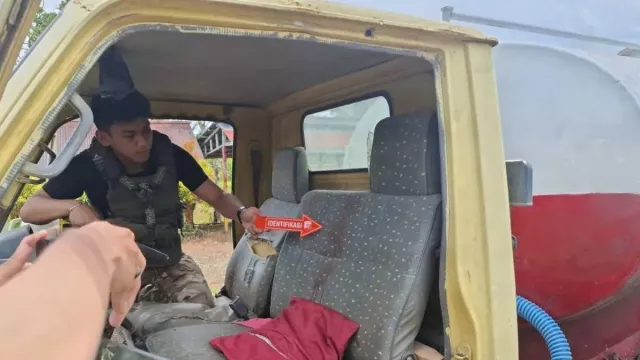 Bawa Air untuk Warga, Sopir Truk Tangki Ditembak KKB di Yahukimo, Punggung Terluka - GenPI.co