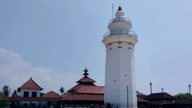 3 Rekomendasi Wisata Religi di Banten, Mengagumi Masjid Tertua di Indonesia - GenPI.co