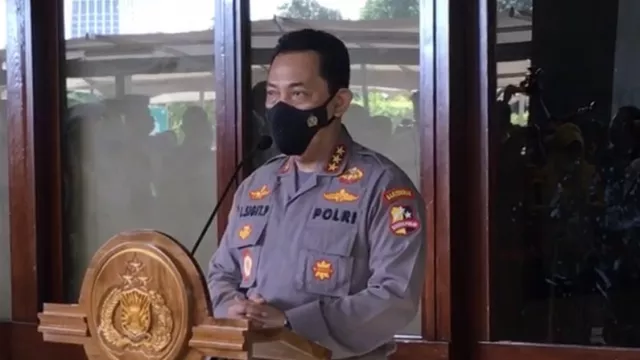 Pengamat ke Kapolri: Apa Tunggu Jokowi Telepon Dulu? - GenPI.co