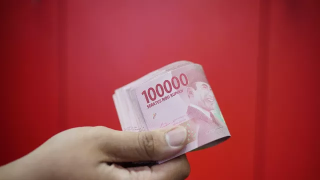 Kabar Gembira, BLT Gaji Rp 600 Ribu Cair, Cek Rekening - GenPI.co