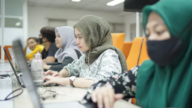 Begini Pentingnya Peran Perempuan di Dunia Teknologi dan Digital - GenPI.co