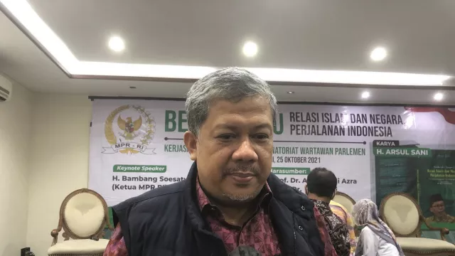 Fahri Hamzah Bela Fadli Zon, Prabowo Ikut Disebut - GenPI.co