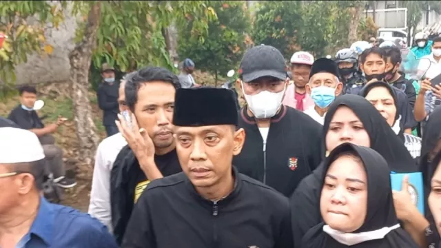 Peramal Nyai Kidul Bongkar Sifat Ayah Vanessa Angel, Tajam Banget - GenPI.co