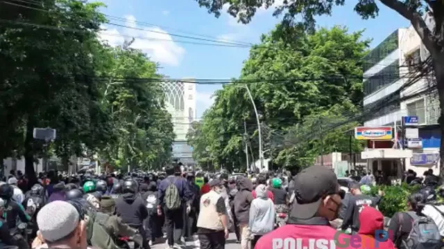 500 Simpatisan Reuni 212 Penuhi Jalan, Tanah Abang Macet Total - GenPI.co