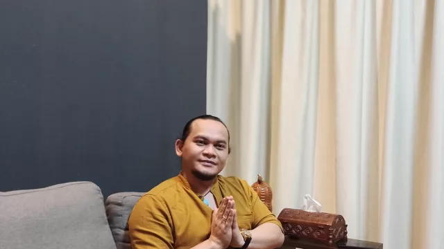 Mbah Mijan Ramal Ada Penyanyi Senior Bakal Cerai - GenPI.co