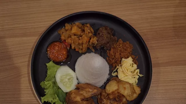 Makanan Khas Jawa di Dapur Solo Bisa Bikin Milenial Ketagihan - GenPI.co