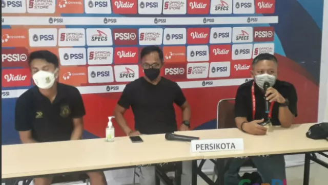 Prilly Latuconsina Absen, Persikota Ditahan Imbang Galacticos FC - GenPI.co