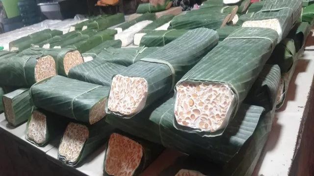 Harga Kedelai Naik, Pedagang Tempe Menjerit - GenPI.co