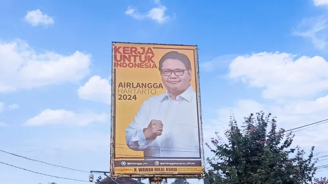 Deretan Spanduk Hingga Baliho Elite Politik di Puncak Bogor - GenPI.co