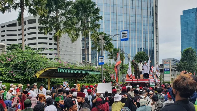 Aksi FPI Baru Bikin Jokowi Tersudut, Pemerintah Harus Waspada! - GenPI.co