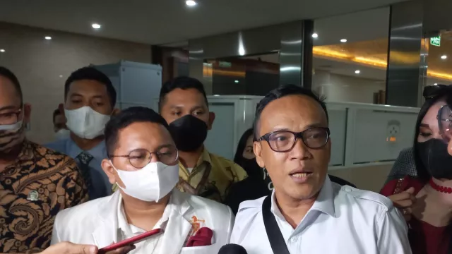 Noel Sindir Sukarelawan Jokowi, Isinya Telak - GenPI.co