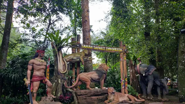 Pengunjung Taman Safari Indonesia Belum Mencapai Target - GenPI.co
