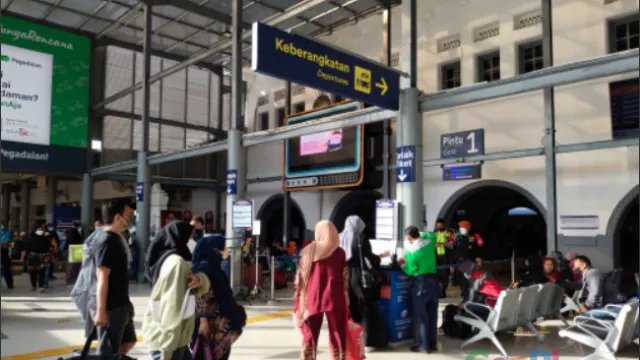 KAI Daop 1 Jakarta Sediakan Tempat Bermain Anak di Stasiun - GenPI.co