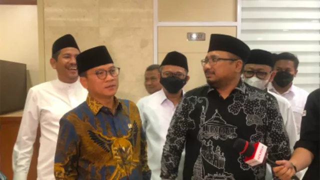 DPR Minta Menag Yaqut Perpanjang Masa Jabatan BPKH - GenPI.co