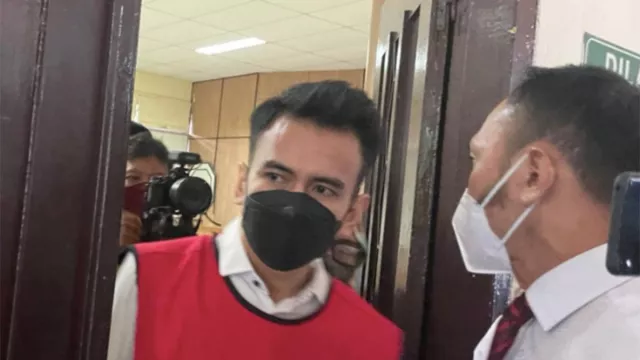Kuasa Hukum Adam Deni: Korupsi Ahmad Sahroni Harus Dicegah - GenPI.co