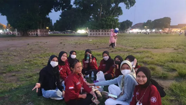 Alun-alun Kidul, Wisata Murah di Yogyakarta - GenPI.co Alun-alun Kidul, Wisata Murah di Yogyakarta - GenPI.co