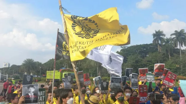 BEM UI Demo Hari Ini, Siap Jemput Ketua DPR Keluar Dari Senayan - GenPI.co