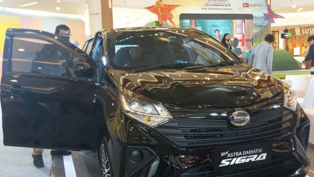 Buruan Beli Mobil Daihatsu Sigra Terbaru, Harganya Murah Banget - GenPI.co