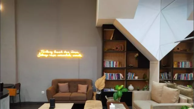 Minimalis, Kafe di Jakbar ini Hadirkan Sensasi Tenang untuk WFH - GenPI.co Minimalis, Kafe di Jakbar ini Hadirkan Sensasi Tenang untuk WFH - GenPI.co