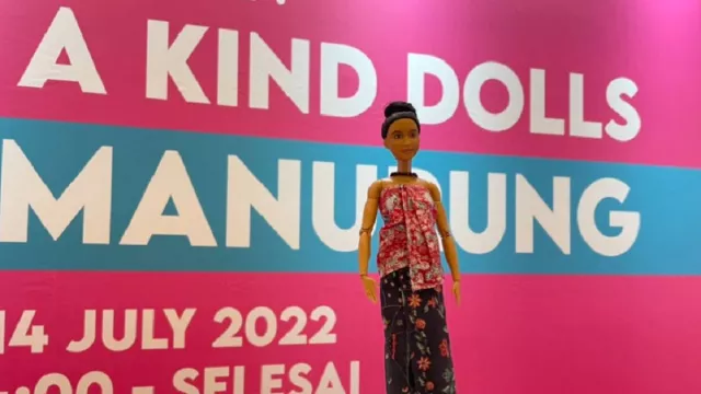 Jadi Role Model Boneka Barbie, Butet Manurung Ungkap Perasaannya - GenPI.co