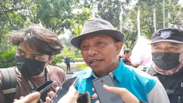 Buruh Ancam Demo Besar Jika Anies Baswedan Diam Soal UMP Jakarta - GenPI.co