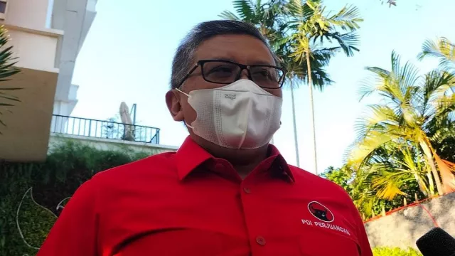 Hasto Kristiyanto Beberkan Makna PDIP Jalan Kaki Daftar ke KPU - GenPI.co