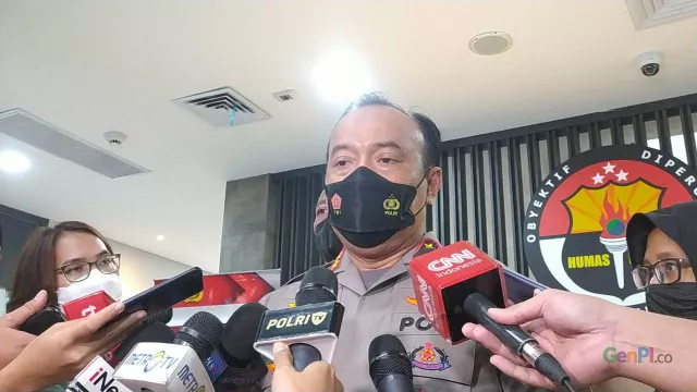 Penggugat Ijazah Palsu Jokowi Ditangkap - GenPI.co