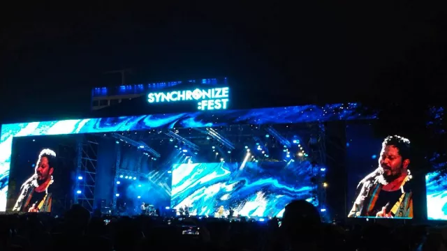 Is Pusakata Reuni dengan Payung Teduh di Synchronize Festival 2022 - GenPI.co