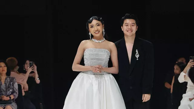 Howard Laurent Tampilkan Koleksi Lustre yang Memukau di JF3 2025 - GenPI.co