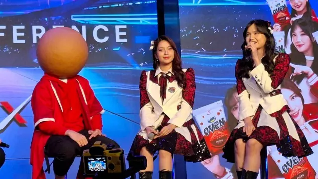Sukro Oven Jadi Camilan Favorit JKT48 Saat Tampil di Panggung - GenPI.co