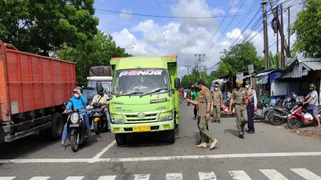 Tim Yustisi Denpasar Gandeng TNI-Polri Sidak Wilayah Ini di Bali - GenPI.co BALI