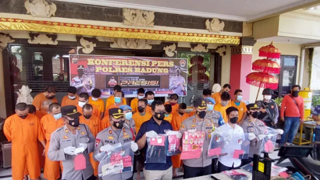Tanpa Ragu, Polres Badung Ringkus ASN Bali Pengguna Sabu - GenPI.co BALI