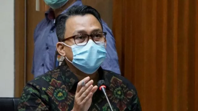 Periksa Dosen UNUD, KPK Sebut Tersangka Korupsi Pemkab Tabanan? - GenPI.co BALI
