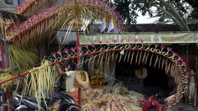 Menjelang Galungan, Ini Persiapan Warga Bali di Masa Pandemi - GenPI.co BALI