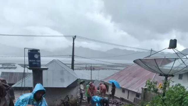 BMKG Sebut Awas Bencana dan Hujan Petir, Cuaca Bali Hari Ini - GenPI.co BALI