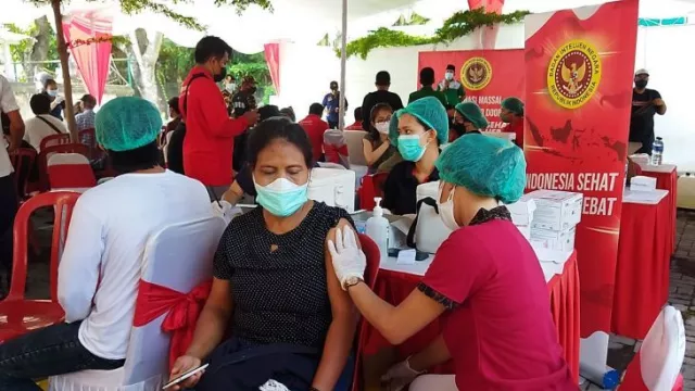 BIN: Distribusi Vaksin Covid-19 di Bali Wajib Rampung, Alasannya? - GenPI.co BALI