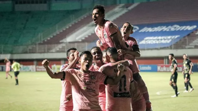 BRI Liga 1: Putuskan Nasib Apes, Madura Kalahkan Bali United?? - GenPI.co BALI
