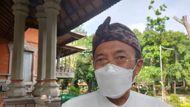 Turis Surabaya Kena Covid-19 Omicron, Dinkes Bali Lakukan Ini - GenPI.co BALI