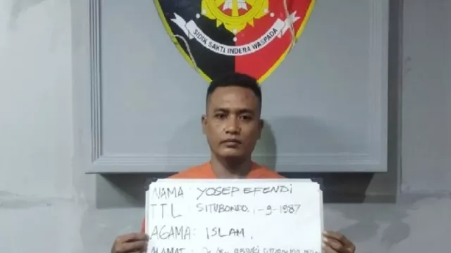 Senggol Bacok, Pria Jatim Tusuk 3 Orang di Kafe Denpasar Bali - GenPI.co BALI Senggol Bacok, Pria Jatim Tusuk 3 Orang di Kafe Denpasar Bali - GenPI.co BALI