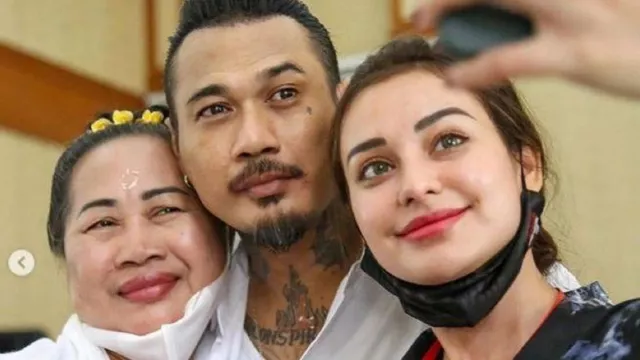 Soal Ibu Jadi Alasan Jerinx SID Dipindah ke Lapas Kerobokan Bali - GenPI.co BALI