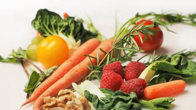Kesehatan Saluran Cerna, Solusinya Makan Sayur dan Buah Tiap Hari - GenPI.co BALI