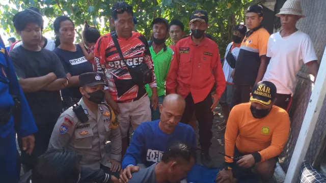 Dramatis! Nelayan Buleleng Bali Nyaris Tewas Usai Jukung Terbalik - GenPI.co BALI