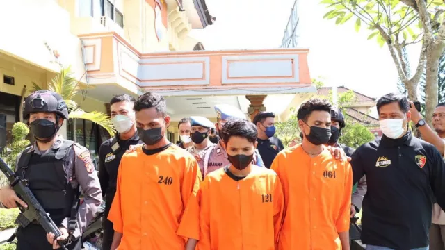 Pembunuh Pria Sumba di Ubung Bali Buron, Polisi Warning Keras - GenPI.co BALI