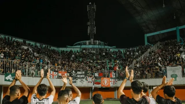 Duel PSS Sleman dan Bali United Seru, Respons Teco Tak Terduga - GenPI.co BALI