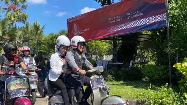 Cak Imin Terkesima Ribuan Pencinta Vespa Sedunia Ramaikan Bali - GenPI.co BALI