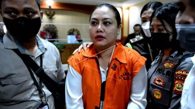 PDIP Terbitkan Surat Usai Eka Wiryastuti Sentil Megawati, Isinya? - GenPI.co BALI