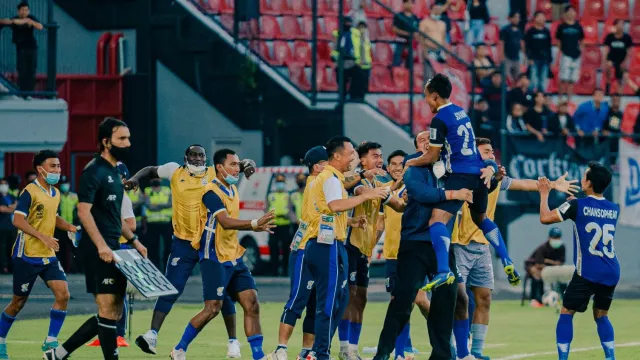 Piala AFC: Habisi Bali United, Suasana Ruang Ganti Visakha FC? - GenPI.co BALI