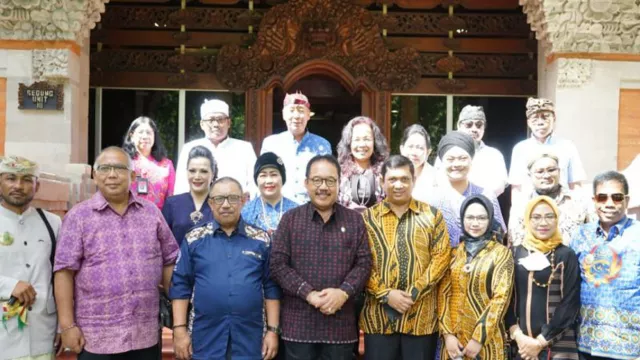 Bali Jadi Pusat Kumpul Raja Seluruh Indonesia dan Dunia, Ada Apa? - GenPI.co BALI